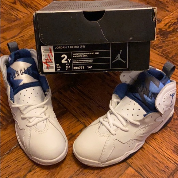 vintage jordan sneakers